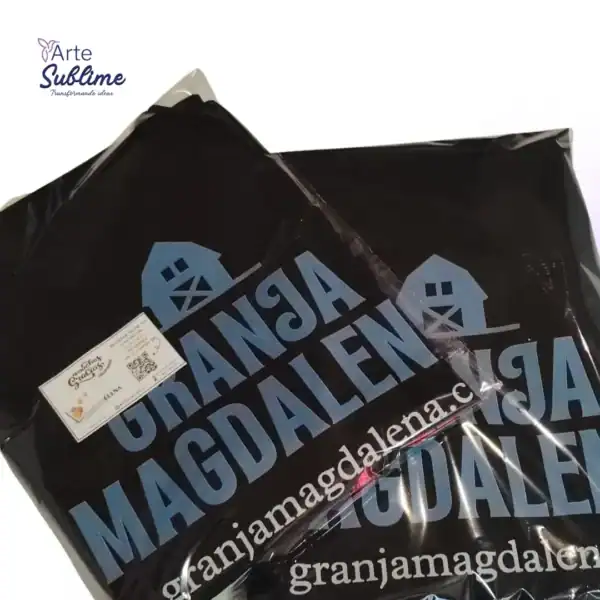 Delantal en gabardina negra a partir de 2 Unidades Granja Magdalena