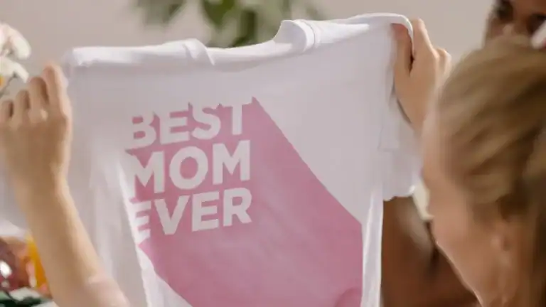 Poleras estampadas para mujeres